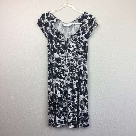 I.C.E. Black & White Floral Everyday Dress Size 10 - Picture 1 of 5
